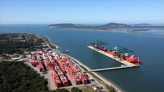 Çin'den Yemen'e deniz yükü